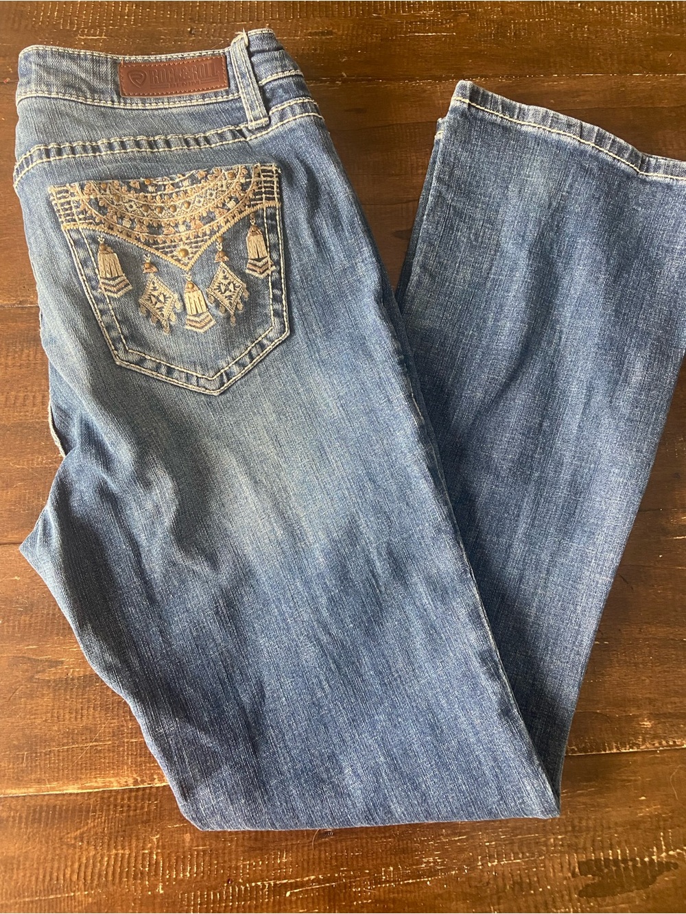 Rock & Roll Jeans women’s Mid Rise Bootcut Bling Pocket Jeans W30 L32